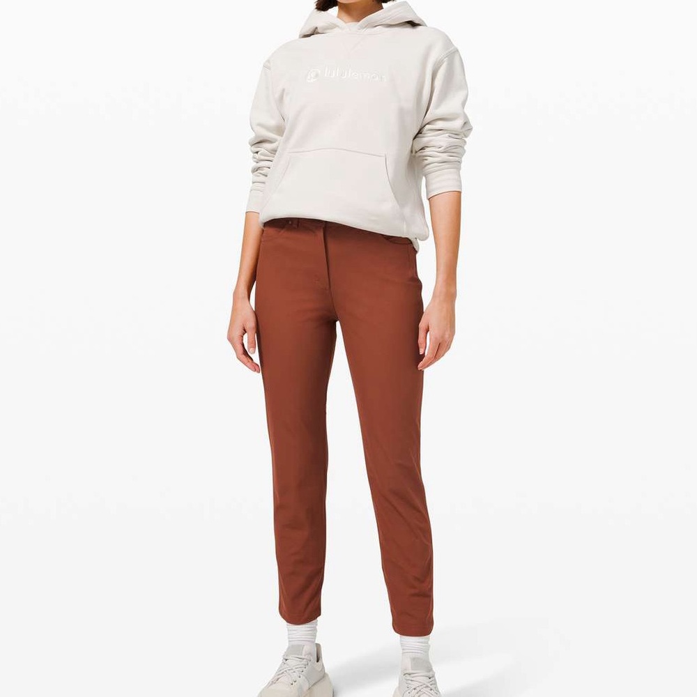 Lululemon City Sleek 5 Pocket 7/8 Pant
Dark Terracotta
Size 8